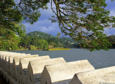 Kandy Lake